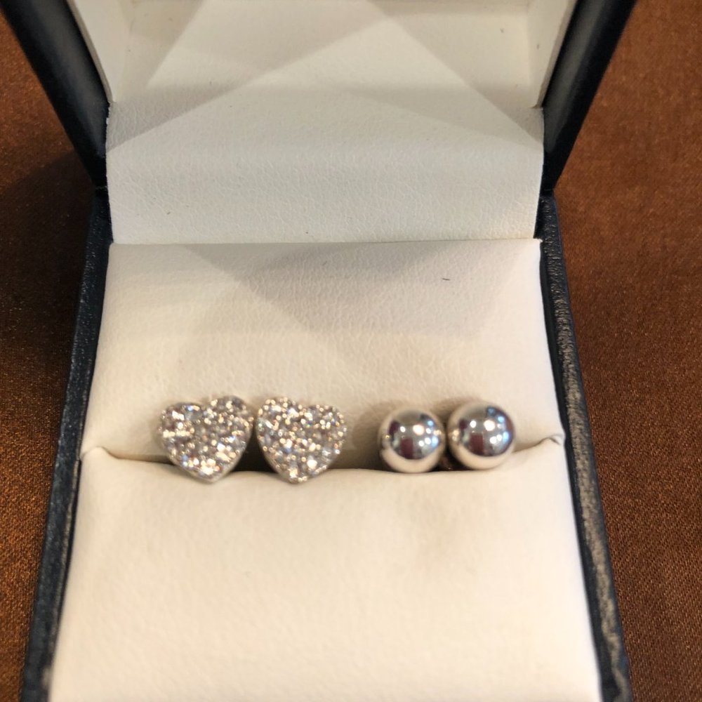 Hudson's Bay Heart Sparkle Stud and Silver Stud Set. - Picture 2 of 4